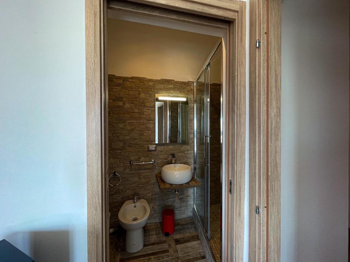 Napoli Emozionale - Vespucci Hotel Bagian luar foto