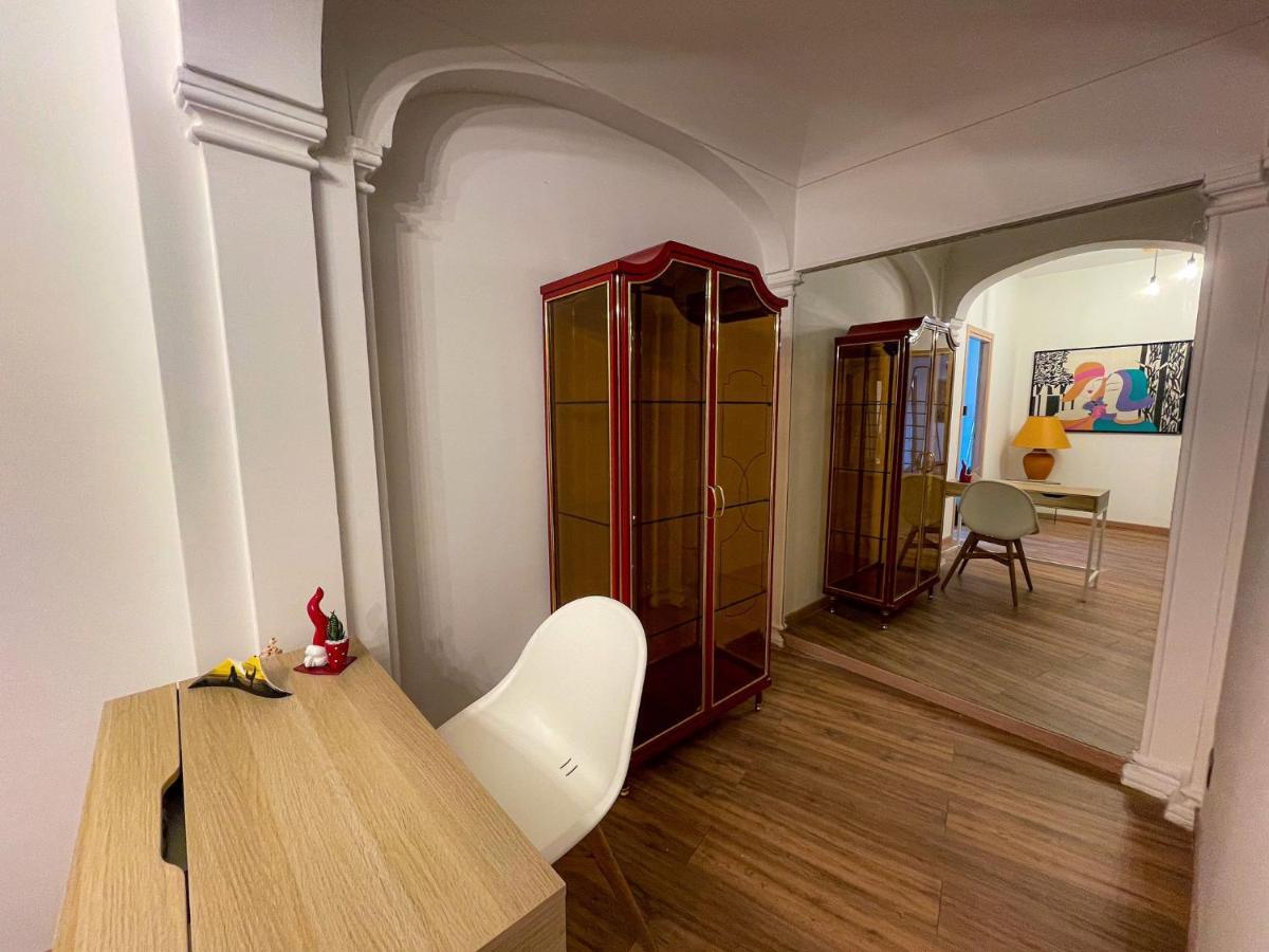 Napoli Emozionale - Vespucci Hotel Bagian luar foto
